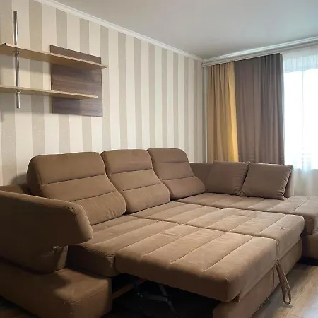 Апартаменти Біля Софіївського Парка Uman Exterior photo